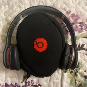 Black Beats Wired Headphones!